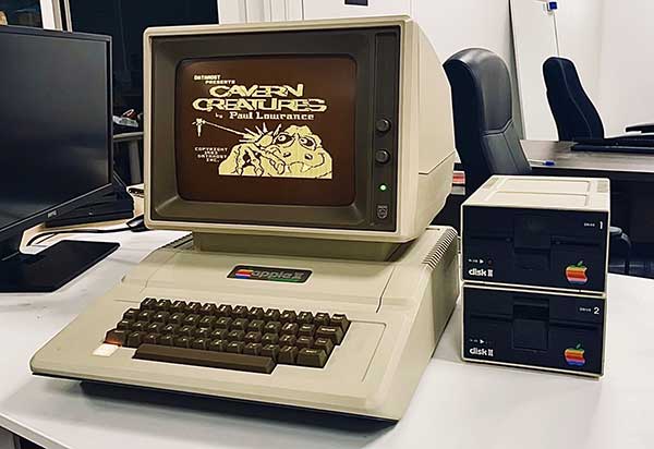 Retrocomputing: Apple II